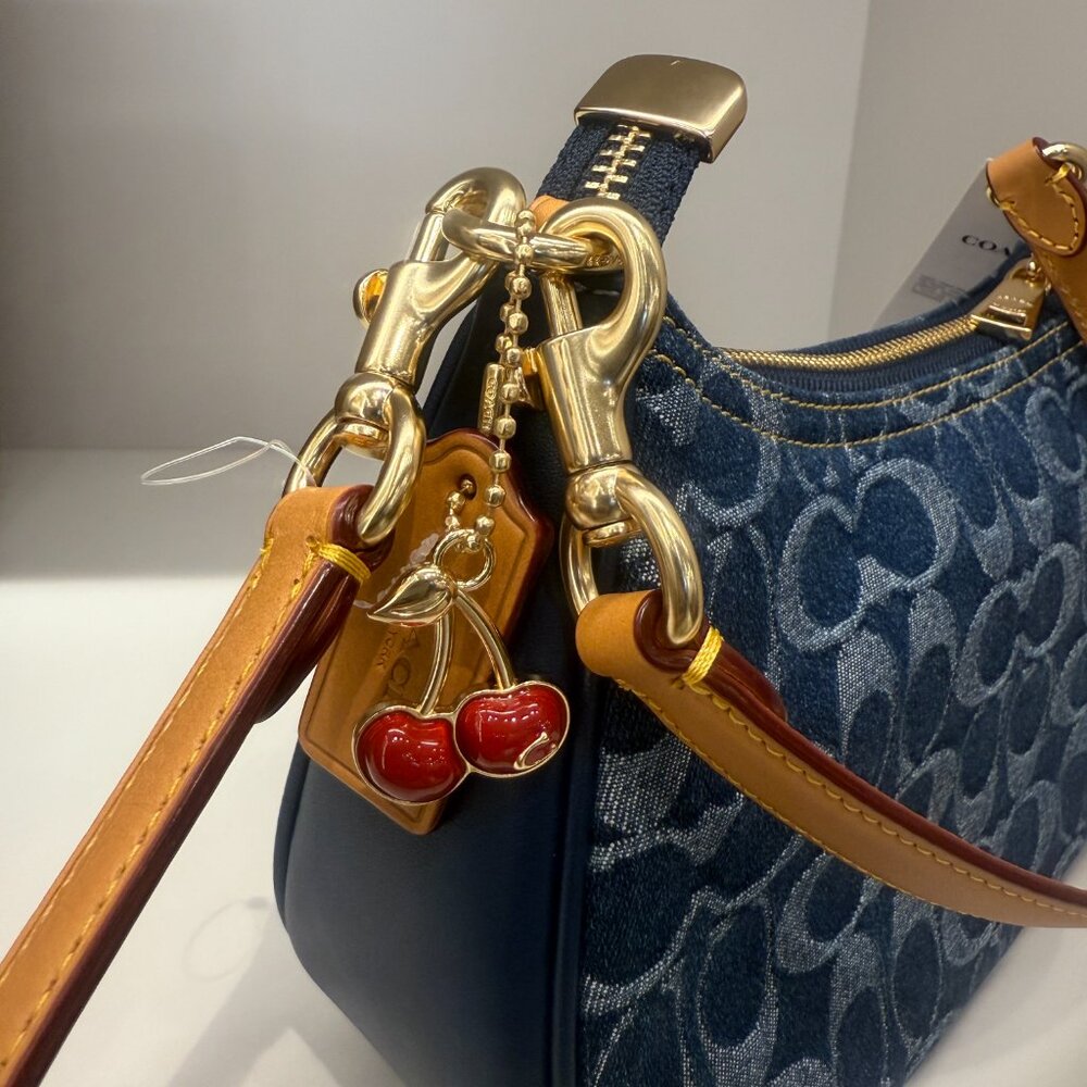 coach Teri Shoulder Bag In Signature Denim caf82 - Picture 4 of 11